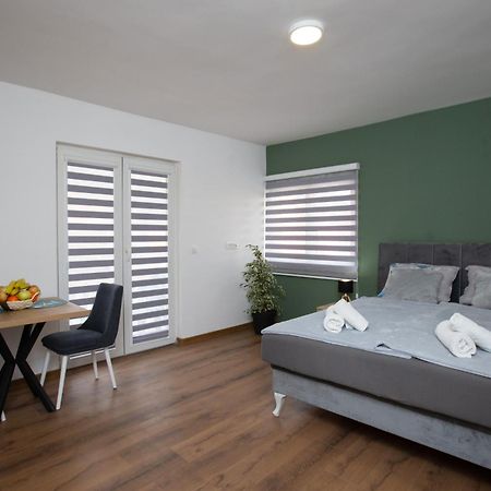 On Point Appartement Mostar Buitenkant foto