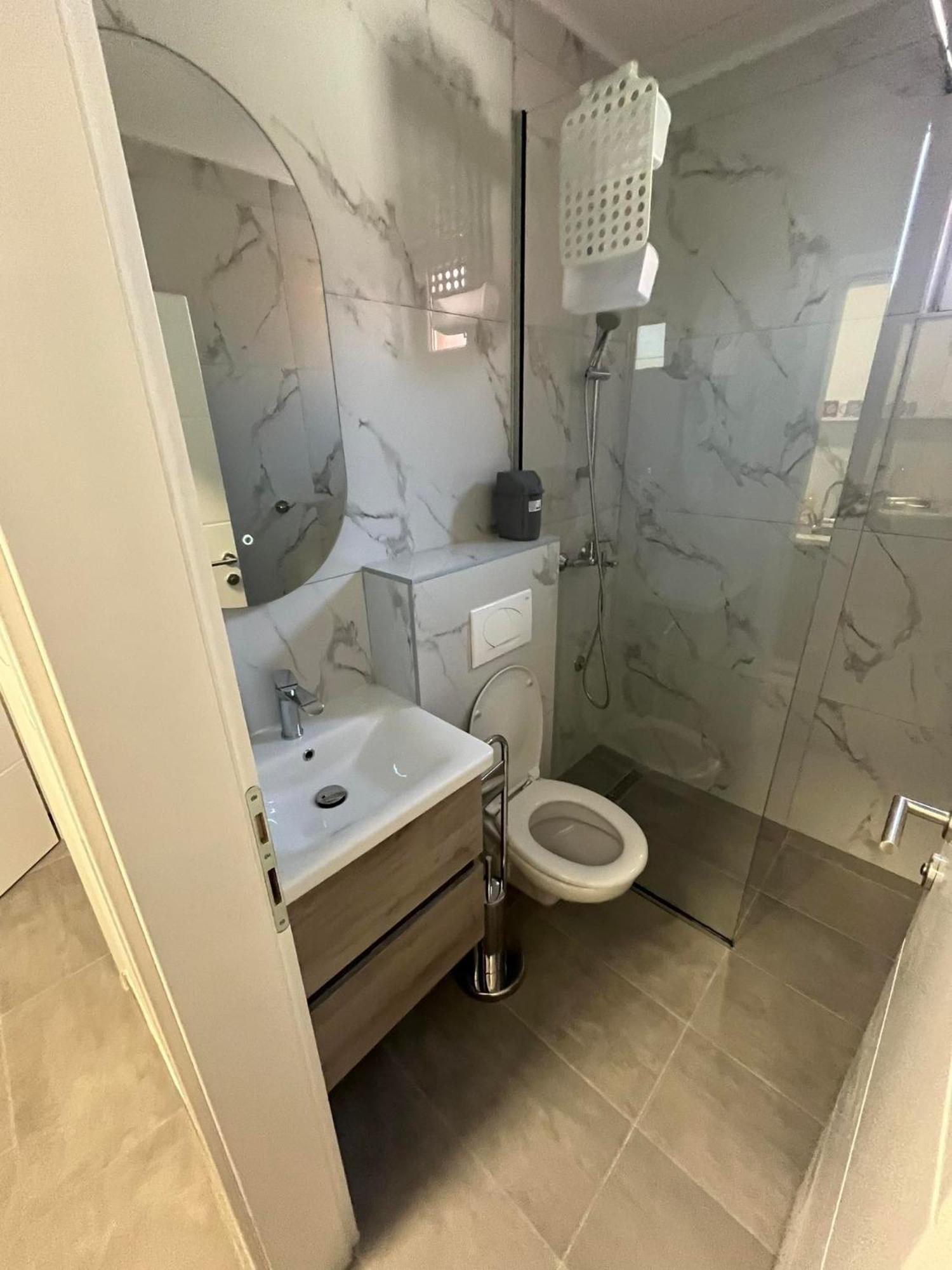 On Point Appartement Mostar Buitenkant foto